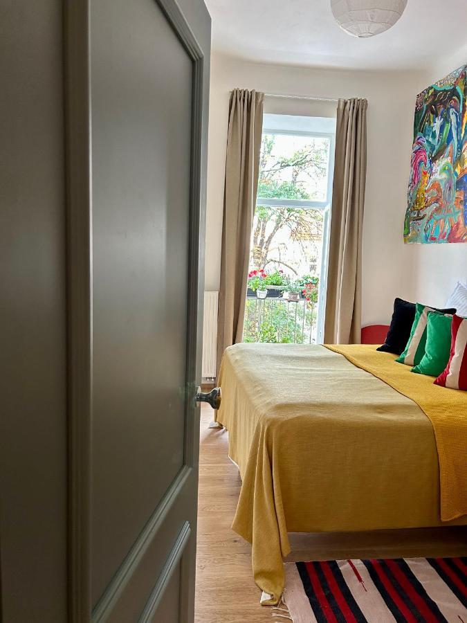 Green Balcony & King Size Bed Praga Exterior foto